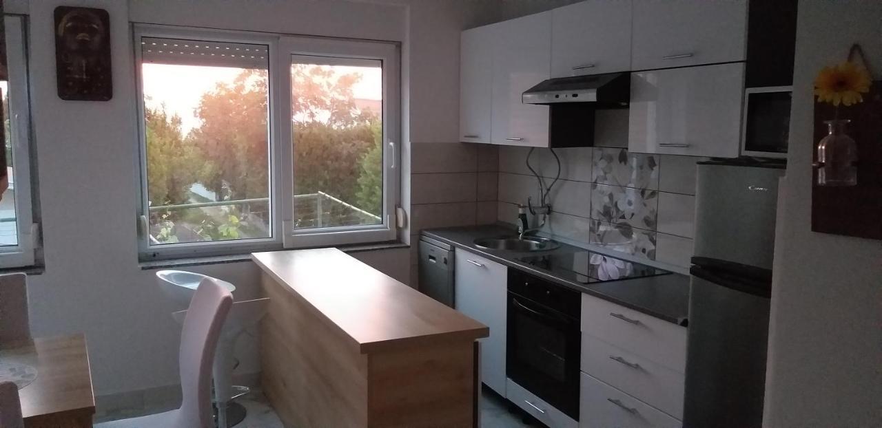 Apartman Zvoncica Vrsi Exterior photo